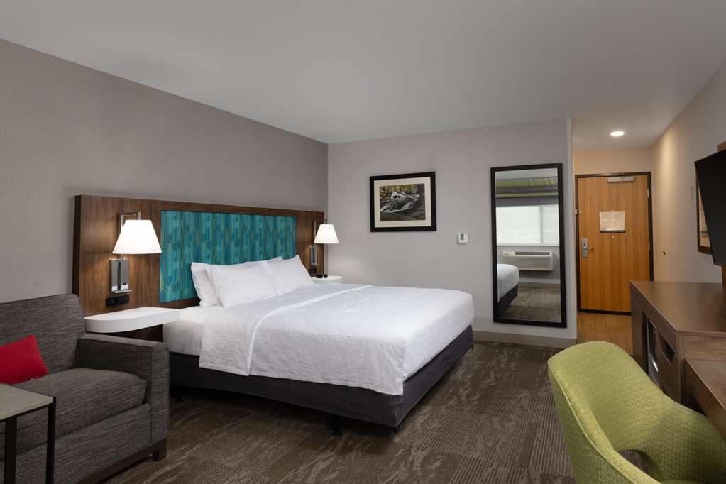Hampton Inn Kalispell photo 2