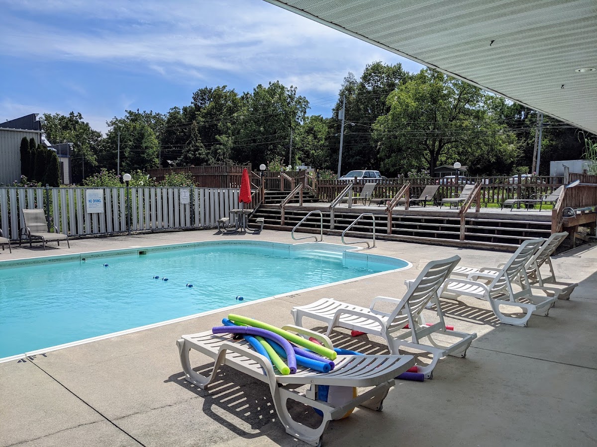 Perry Holiday Hotel photo 3