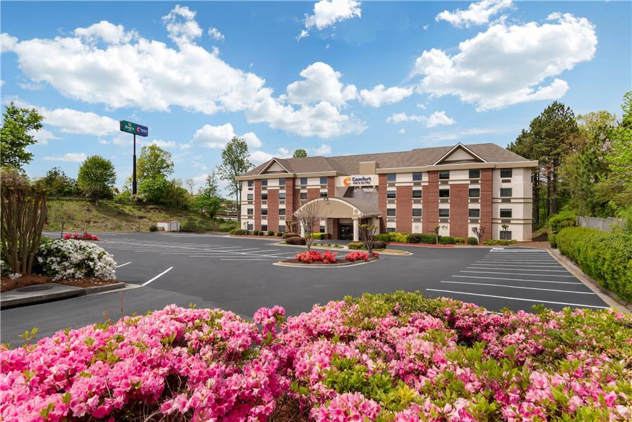 Comfort Inn & Suites Suwanee - Sugarloaf