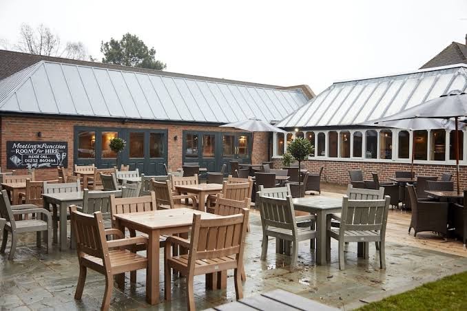 Ely Hotel