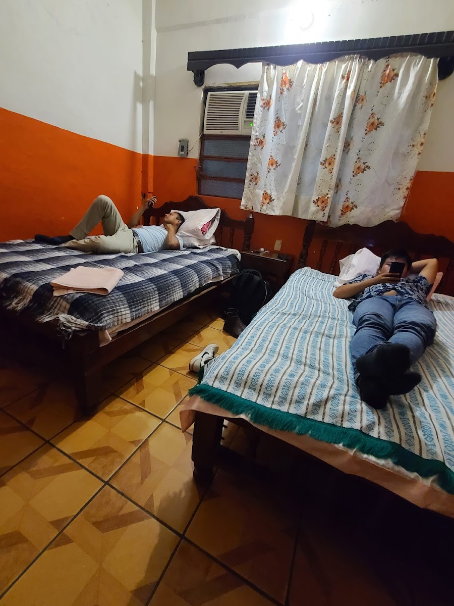 Hotel Toñin photo 2