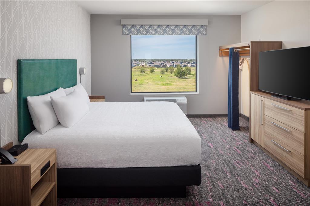 Home2 Suites by Hilton Bastrop photo 2