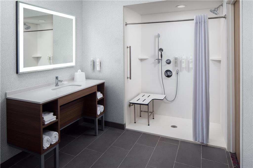 Home2 Suites by Hilton Bastrop photo 3