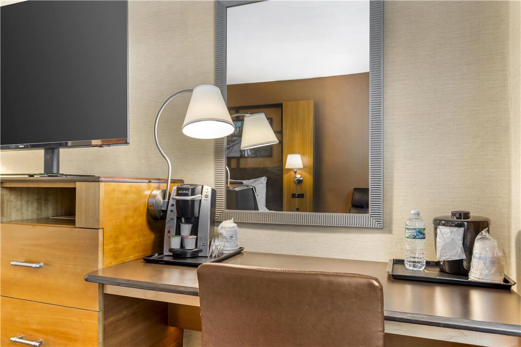Best Western Queens Gold Coast photo 3