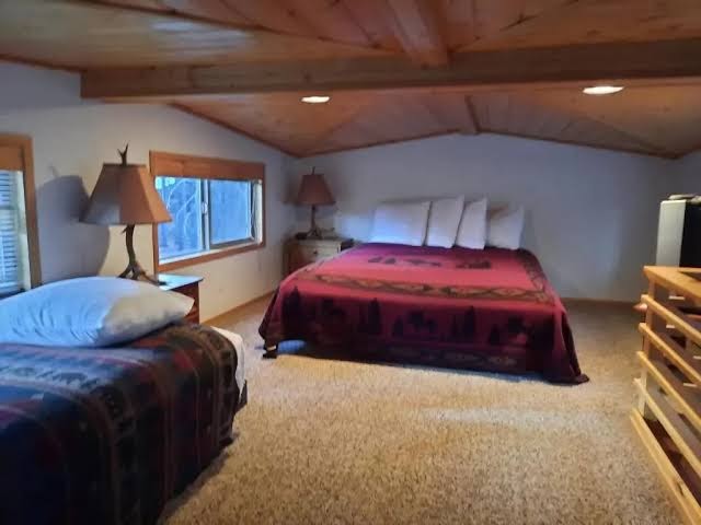 Willamette Pass Inn Chalet photo 2
