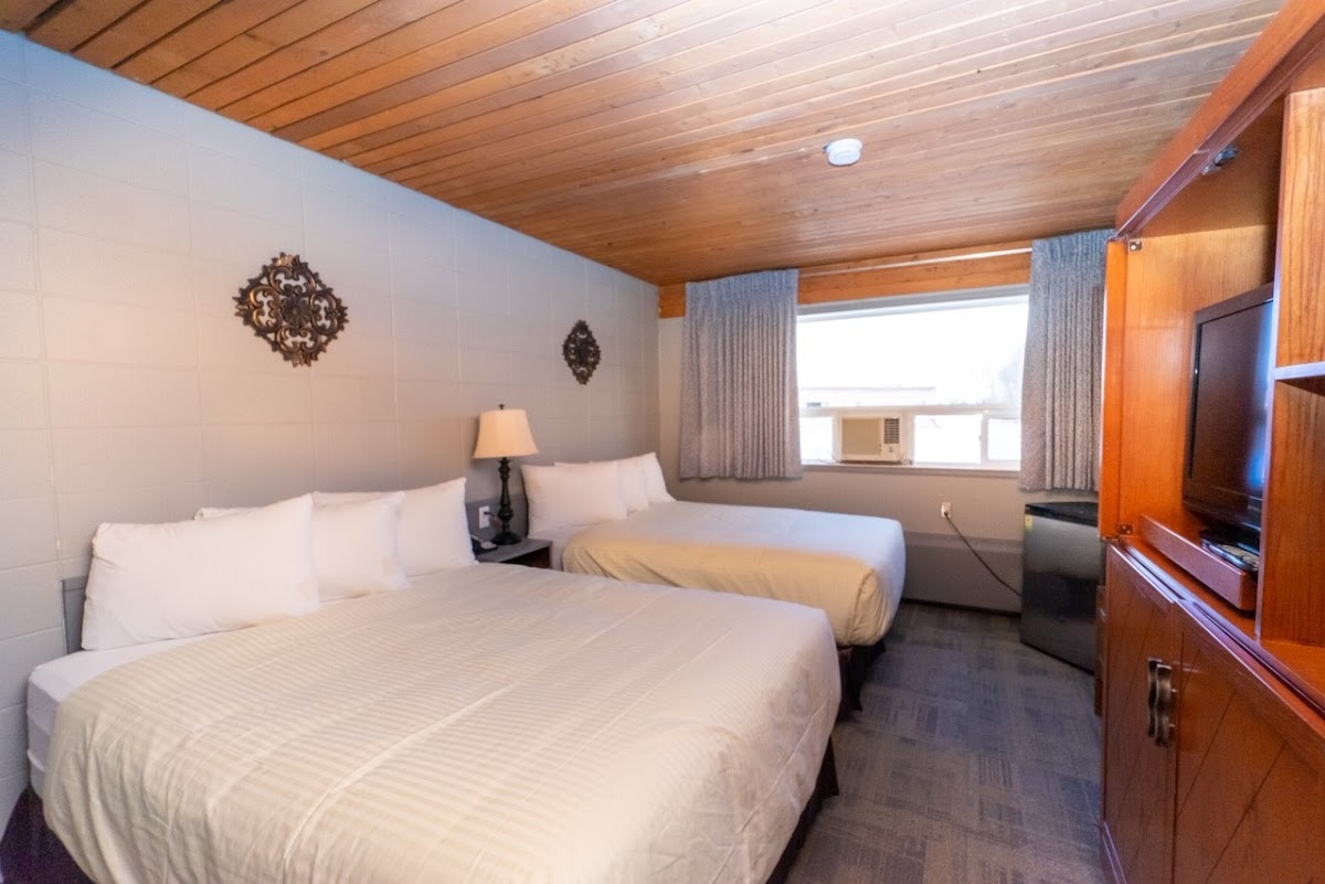 Vegreville Garden Inn photo 2