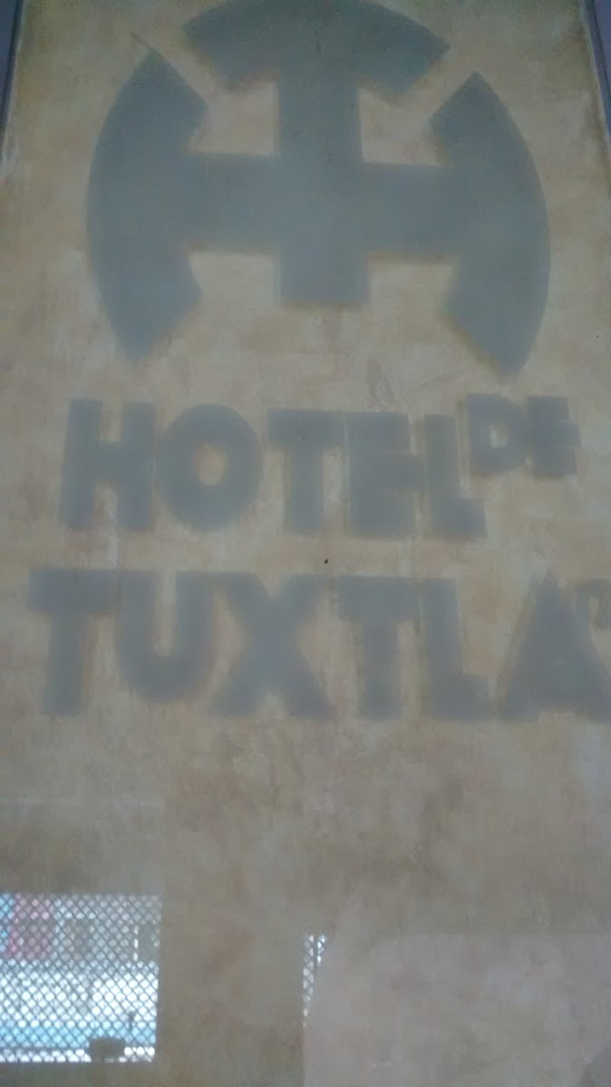 Hotel Tuxtla photo 2
