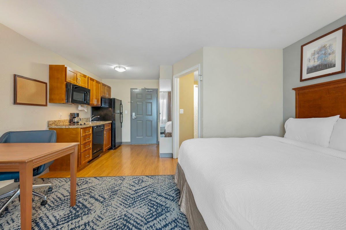 Candlewood Suites Indianapolis East by IHG photo 2