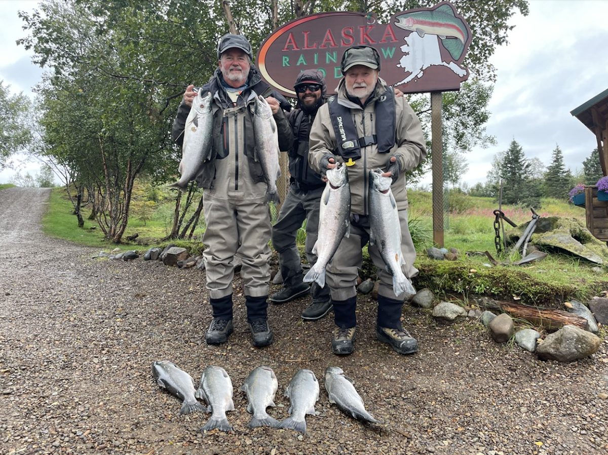 Alaska Rainbow Lodge photo 3