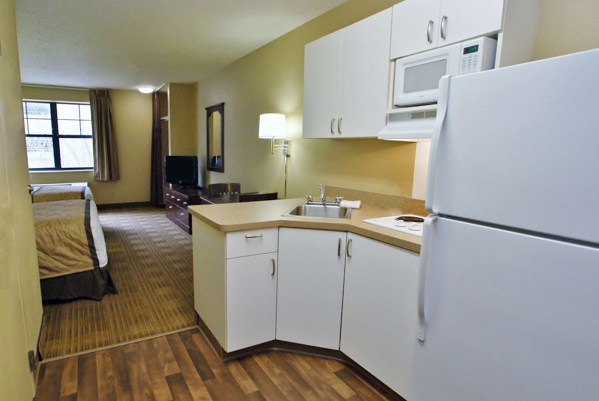 Extended Stay America Select Suites- Milwaukee - Wauwatosa photo 3