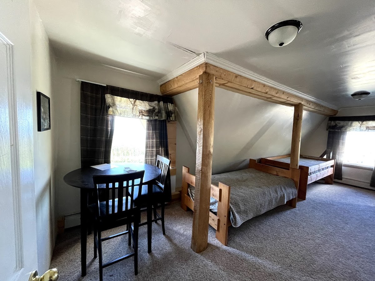Alpine Creek Lodge photo 2
