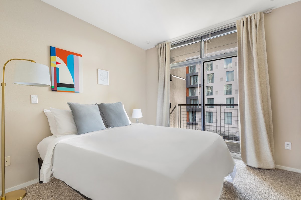 Kasa Bellevue Seattle photo 3