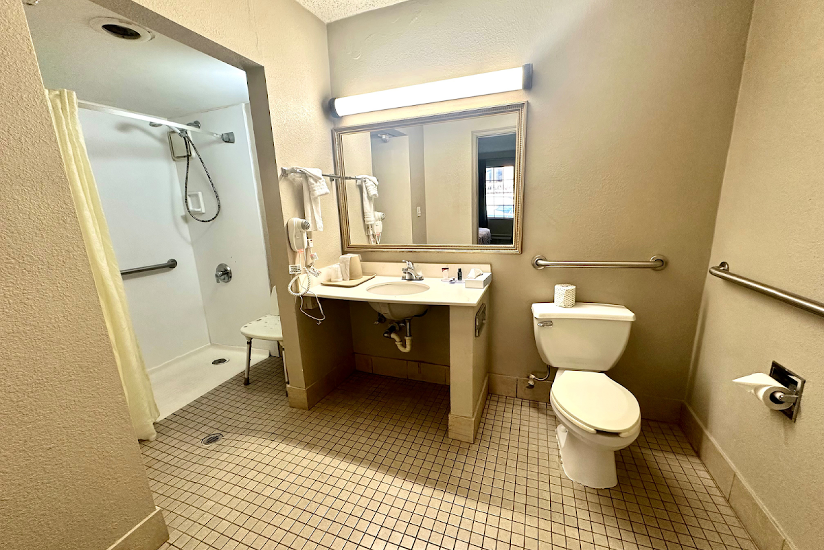 Red Carpet Inn Takoma Park, MD photo 3
