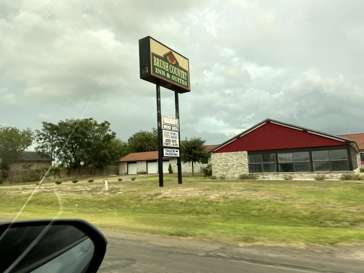Brush Country Inn