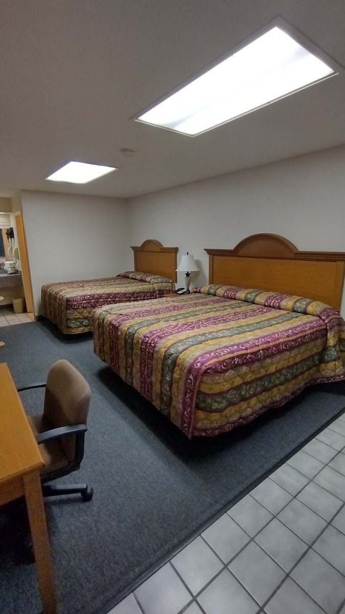 Brush Country Inn photo 2