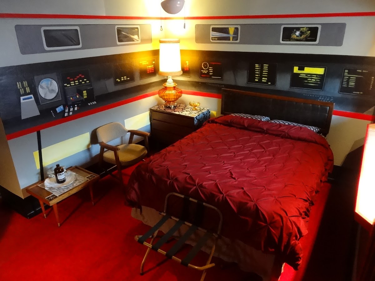 Itty Bitty Inn