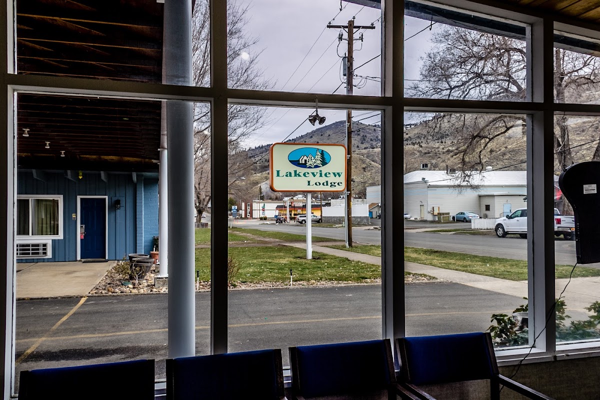 Lakeview Lodge Motel photo 3