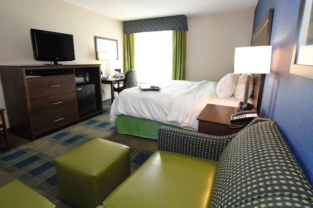 Hampton Inn Sandusky-Central photo 2