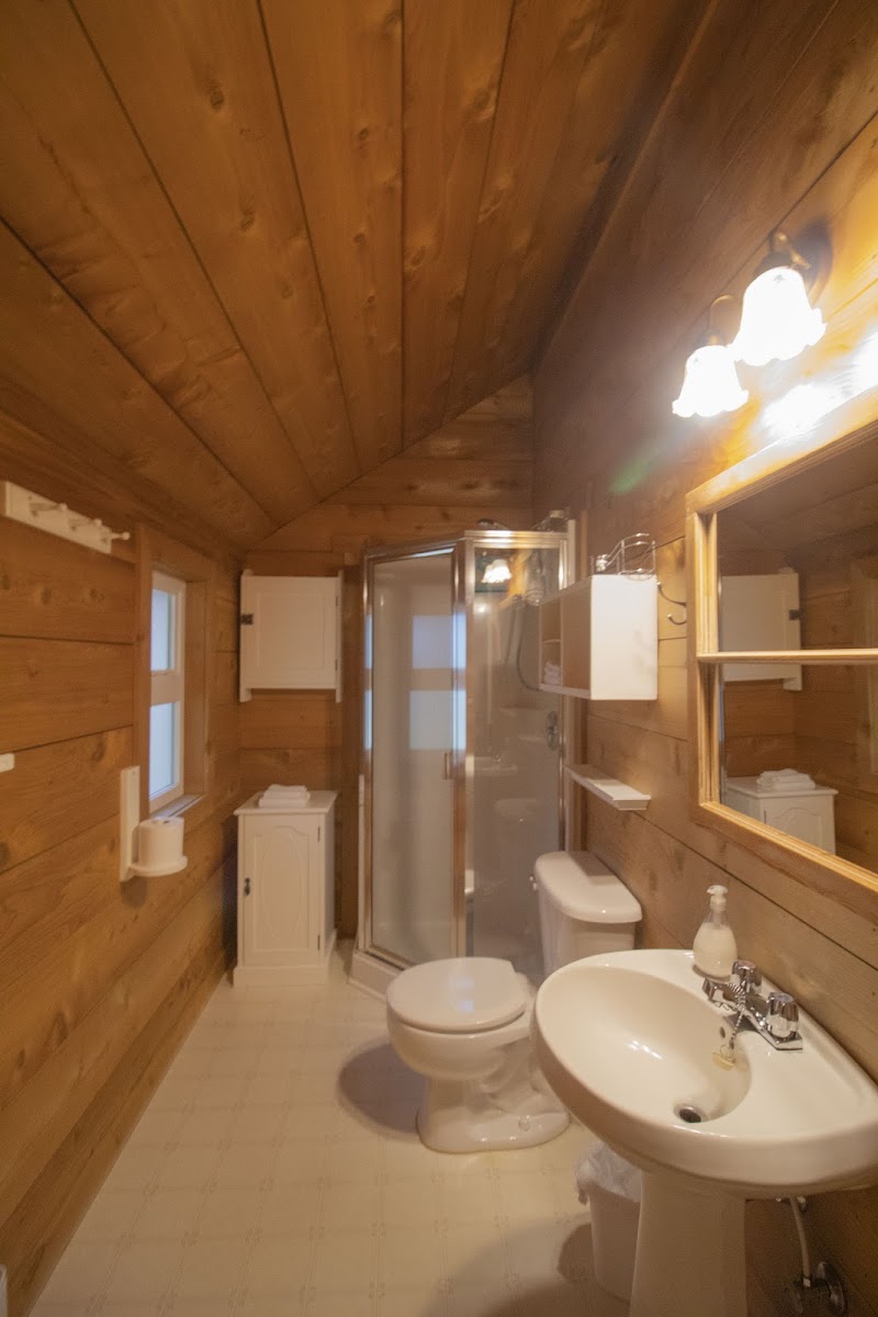 Greendale Riverside Cabins photo 3