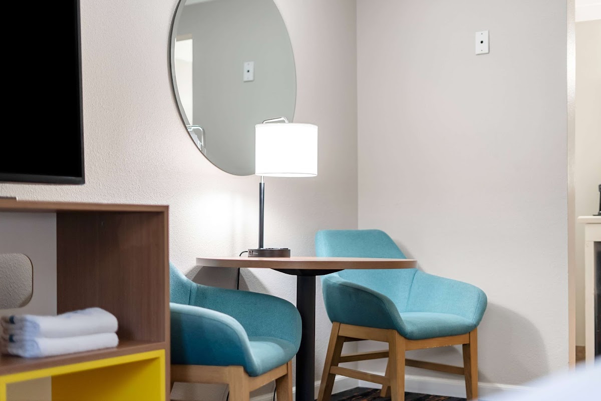 Days Inn by Wyndham San Diego Hotel Circle photo 3