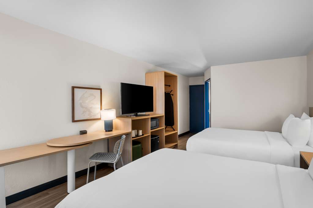 Spark by Hilton Richardson Dallas photo 3