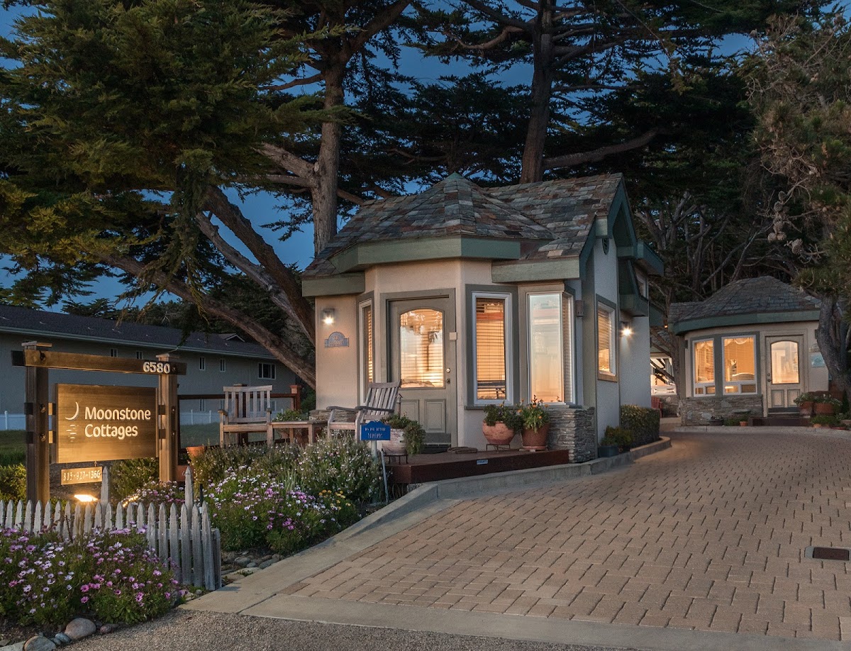 Moonstone Cottages