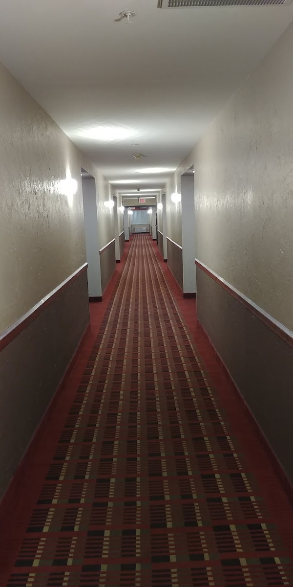 La Quinta Inn & Suites by Wyndham Portland Airport photo 3