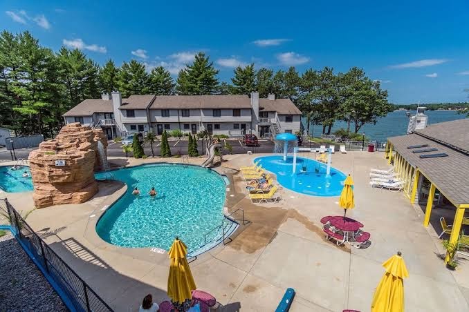 Caribbean Club Resort photo 3