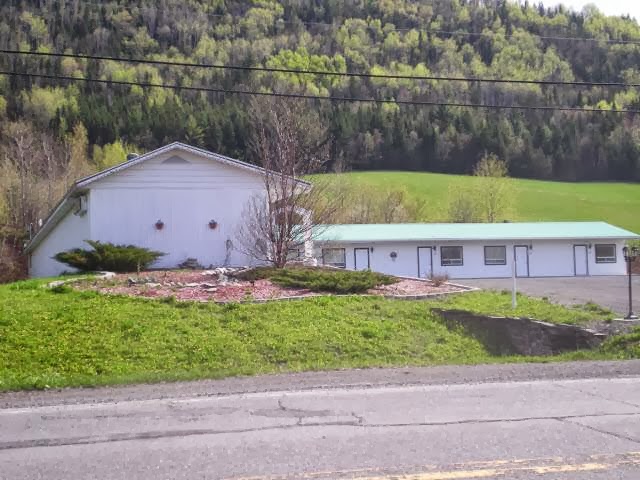 Motel des Cèdres