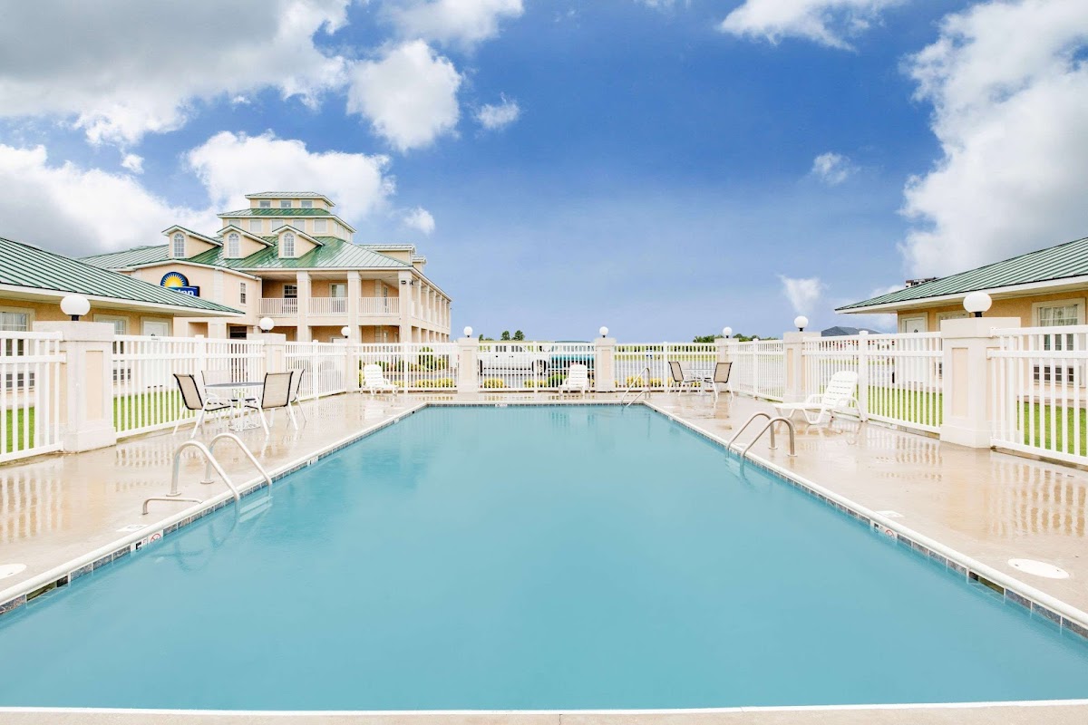 Days Inn by Wyndham Trumann AR photo 3