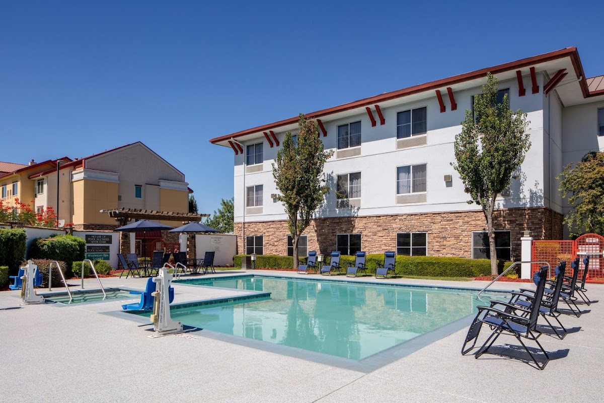 Holiday Inn Express & Suites Turlock-Hwy 99 by IHG