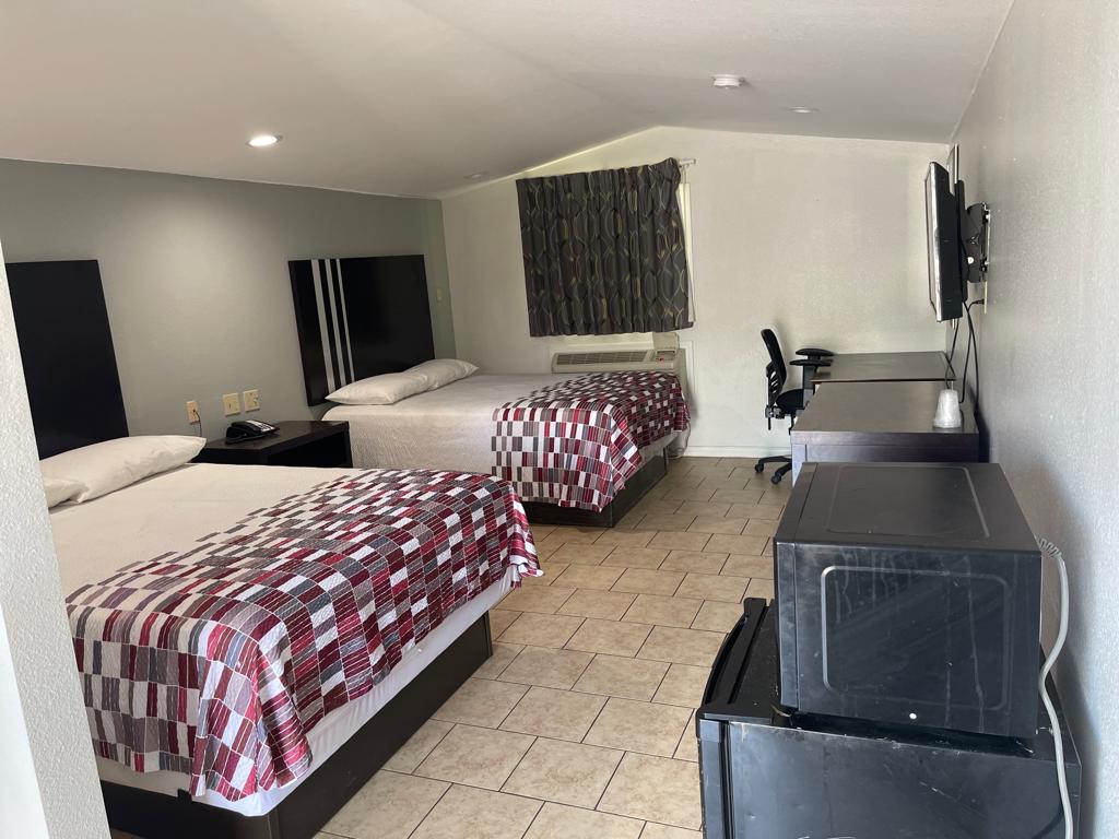 Safari Inn Motel photo 2