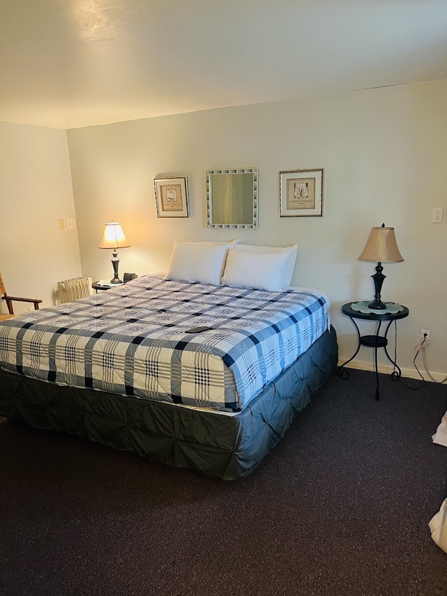 Hayden Creek Inn photo 3