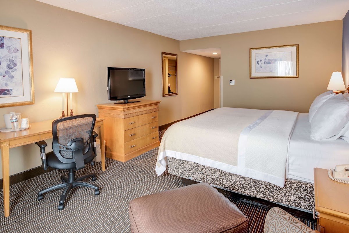 Days Hotel by Wyndham Toms River Jersey Shore photo 2