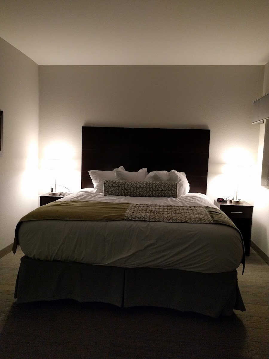Legend Trail Inn & Suites photo 2