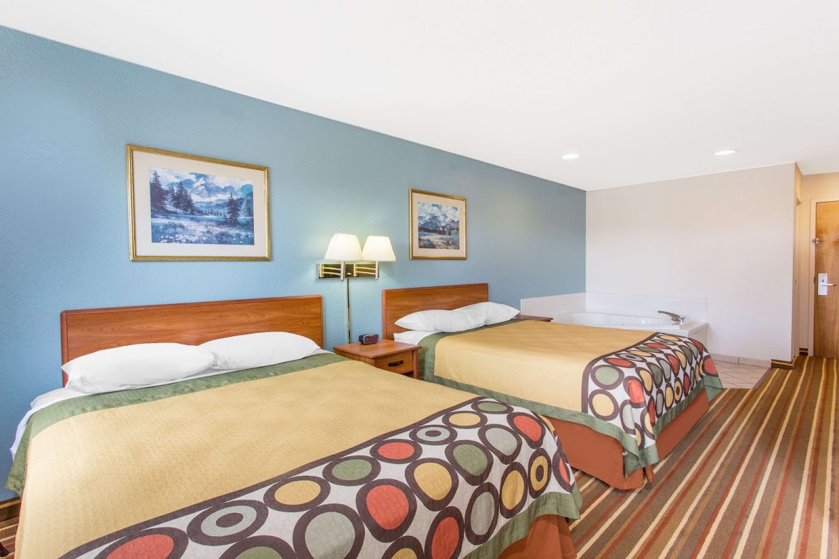 Super 8 by Wyndham Bedford photo 2