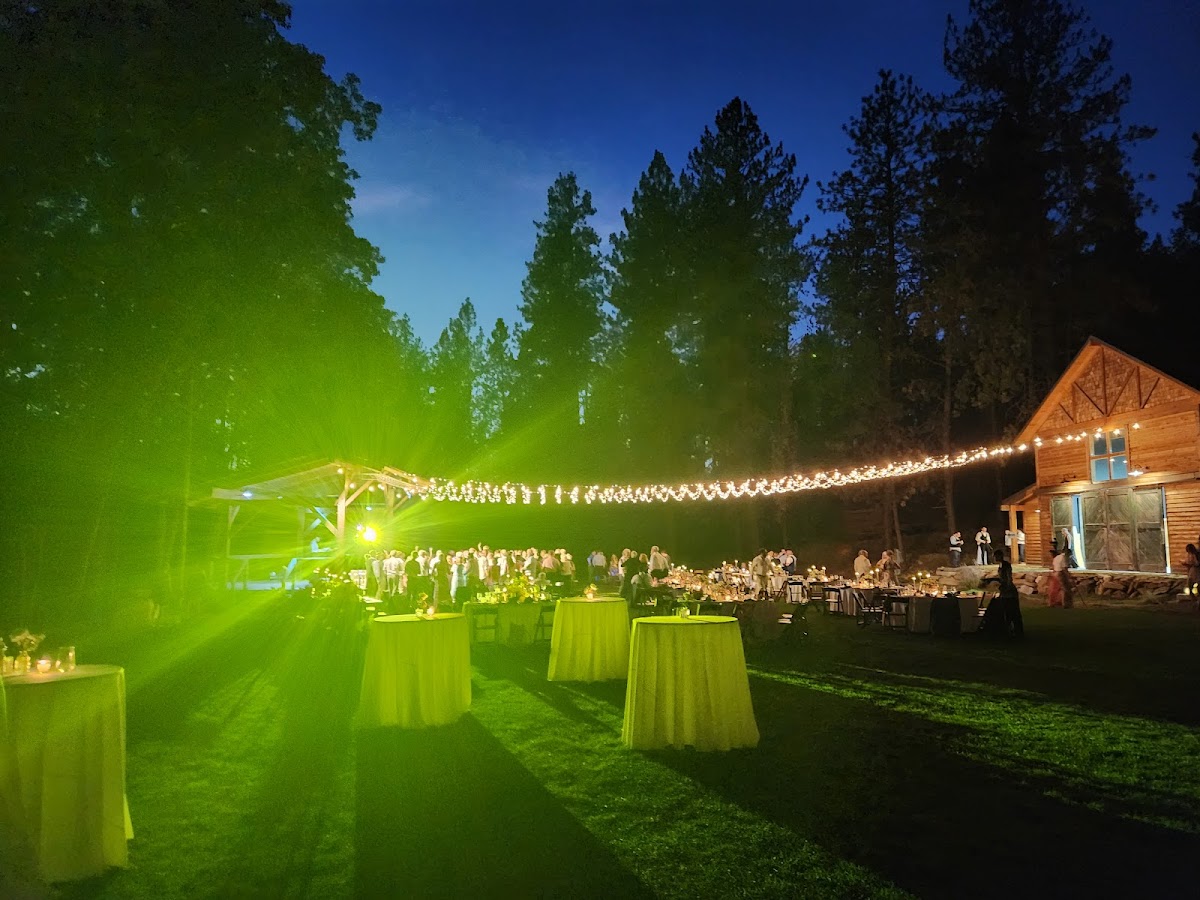 Zephyr Lodge