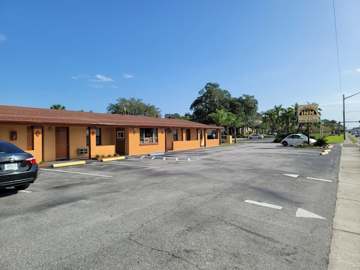 Floridian Sunshine Inn