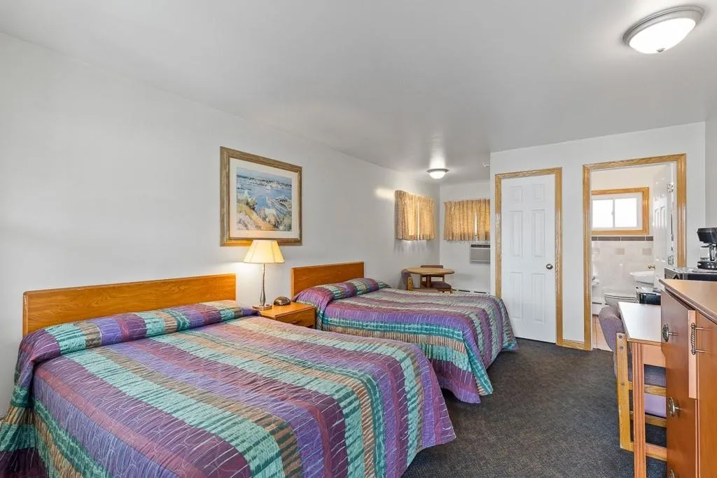 Riviera Motel Erie photo 2