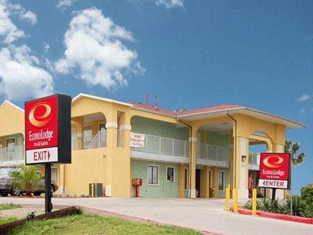 Econo Lodge Inn & Suites Downtown San Antonio