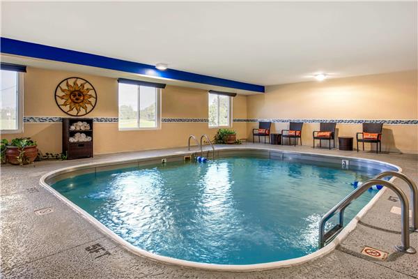 Quality Inn & Suites Brandenburg - Fort Knox photo 3