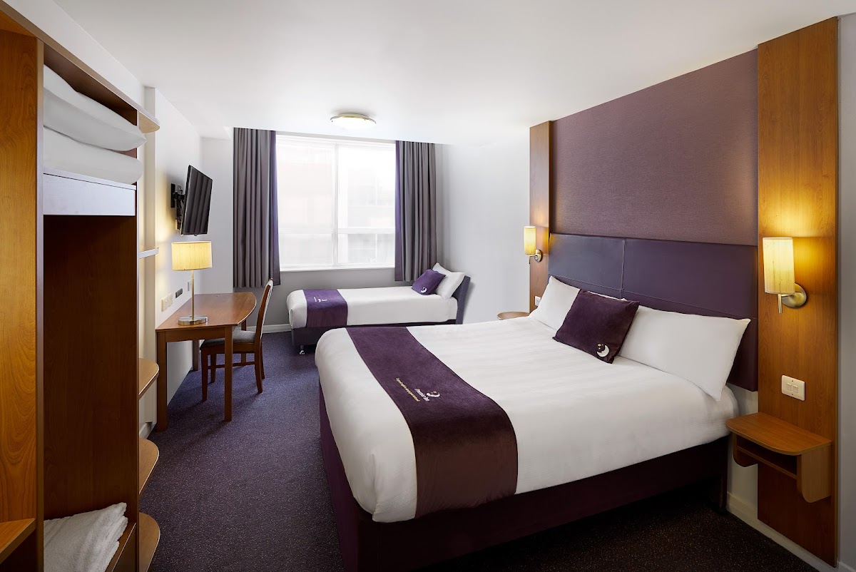 Premier Inn Bridgend Central hotel photo 2