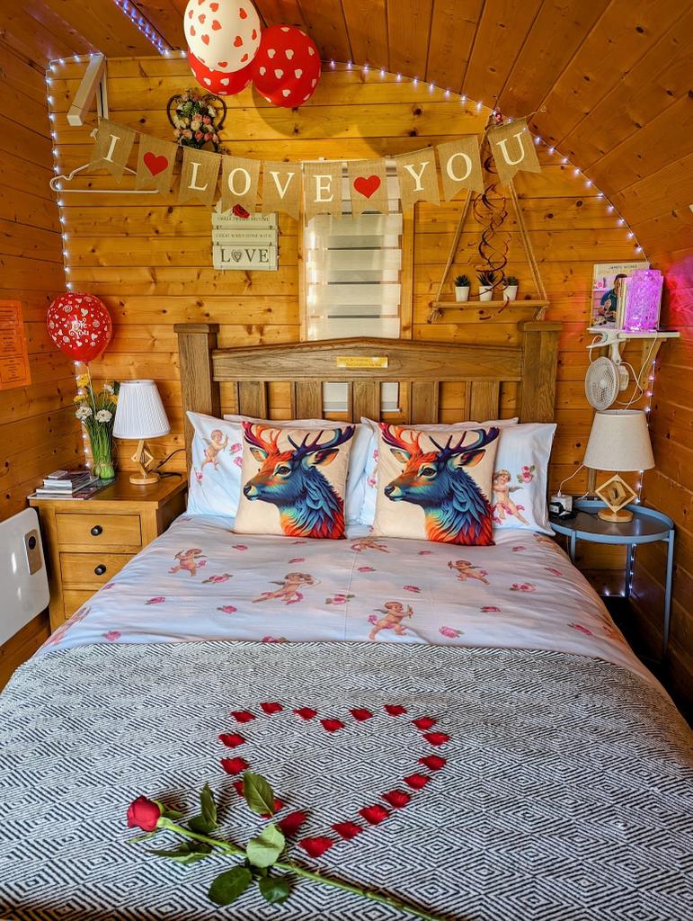 Loch Lomond Sunset Glamping Pod