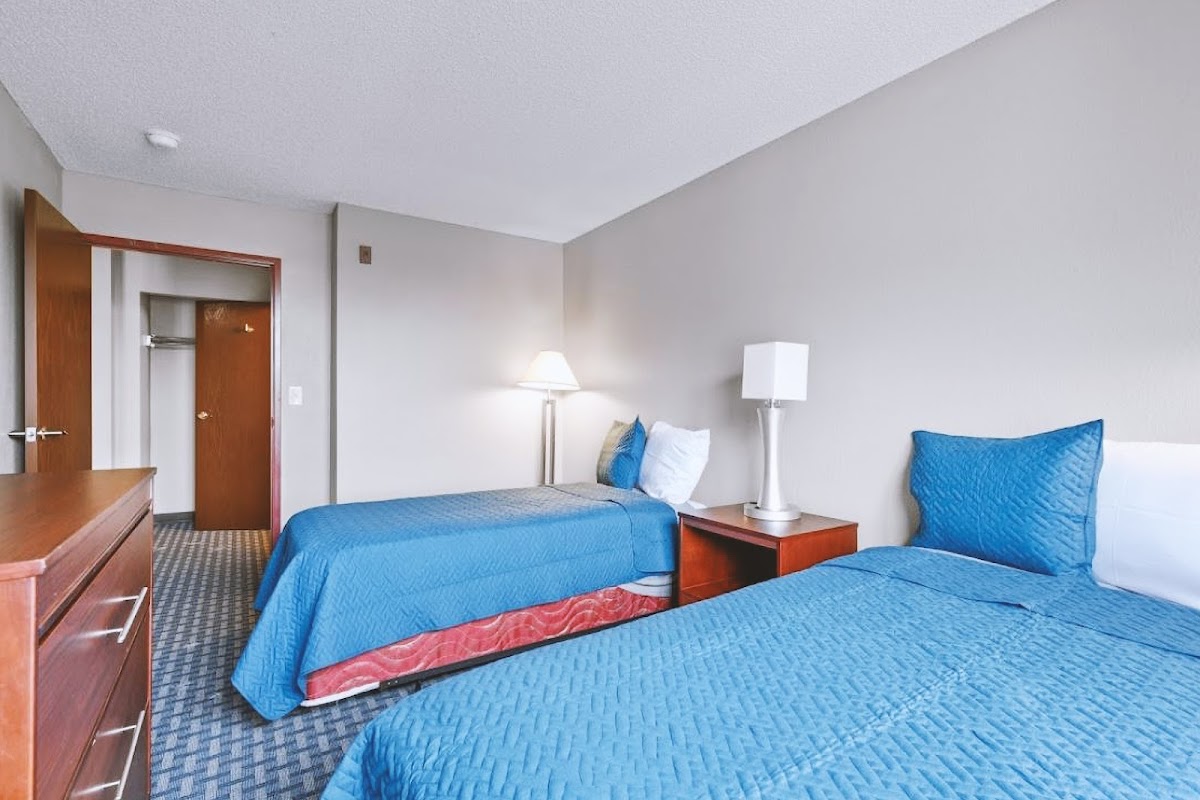Norwood Inn & Suites Merrillville photo 3