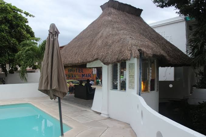 Tropical Casa Blanca Youth & Chic Hotel