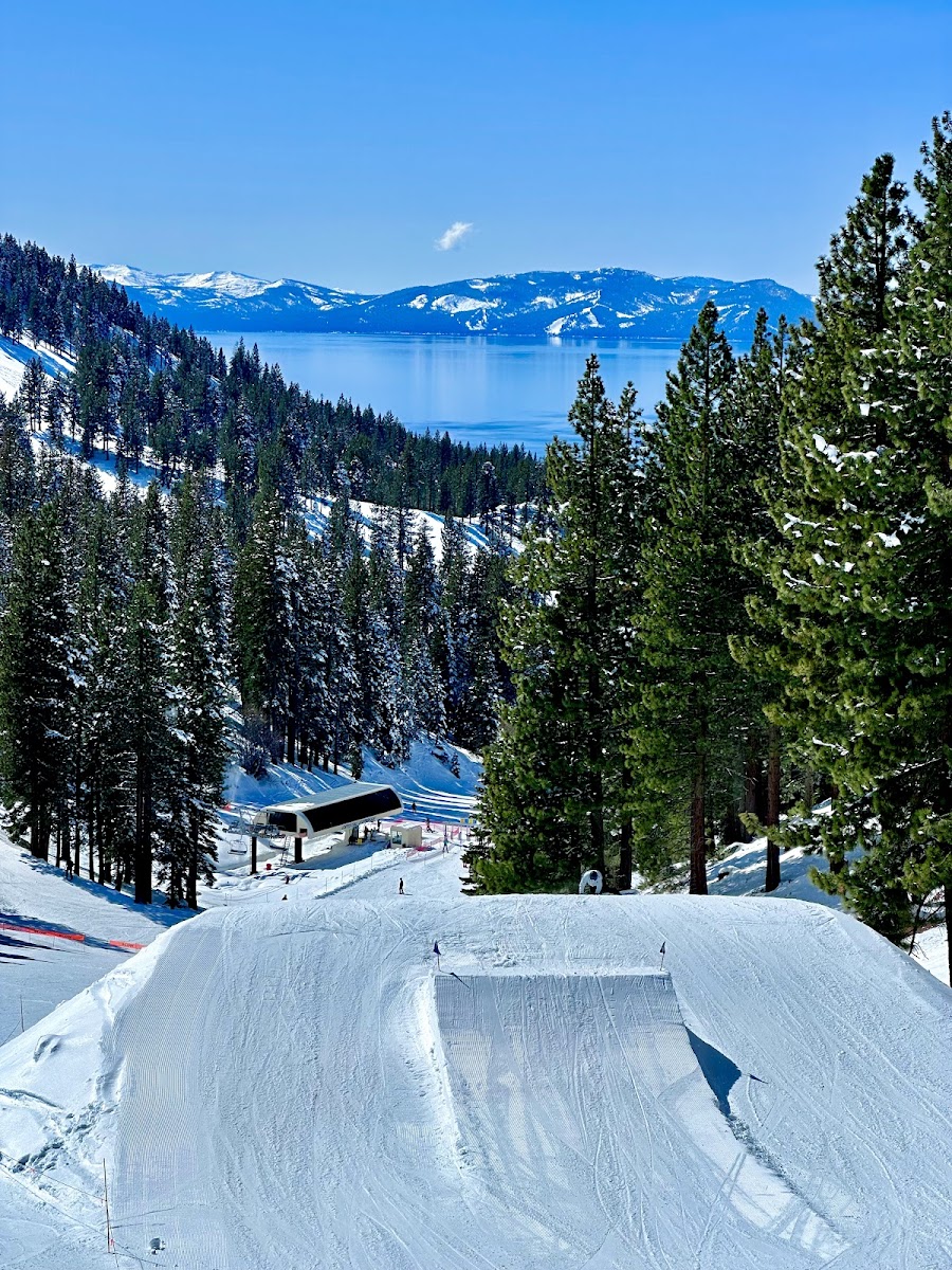 Diamond Peak Ski Resort photo 2