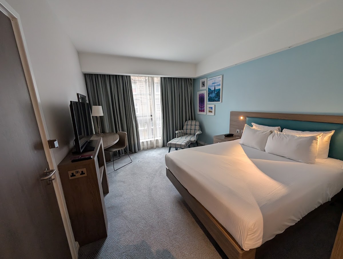 Hampton by Hilton Edinburgh West End photo 2