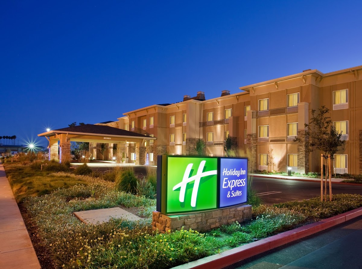 Holiday Inn Express & Suites Napa Valley-American Canyon by IHG