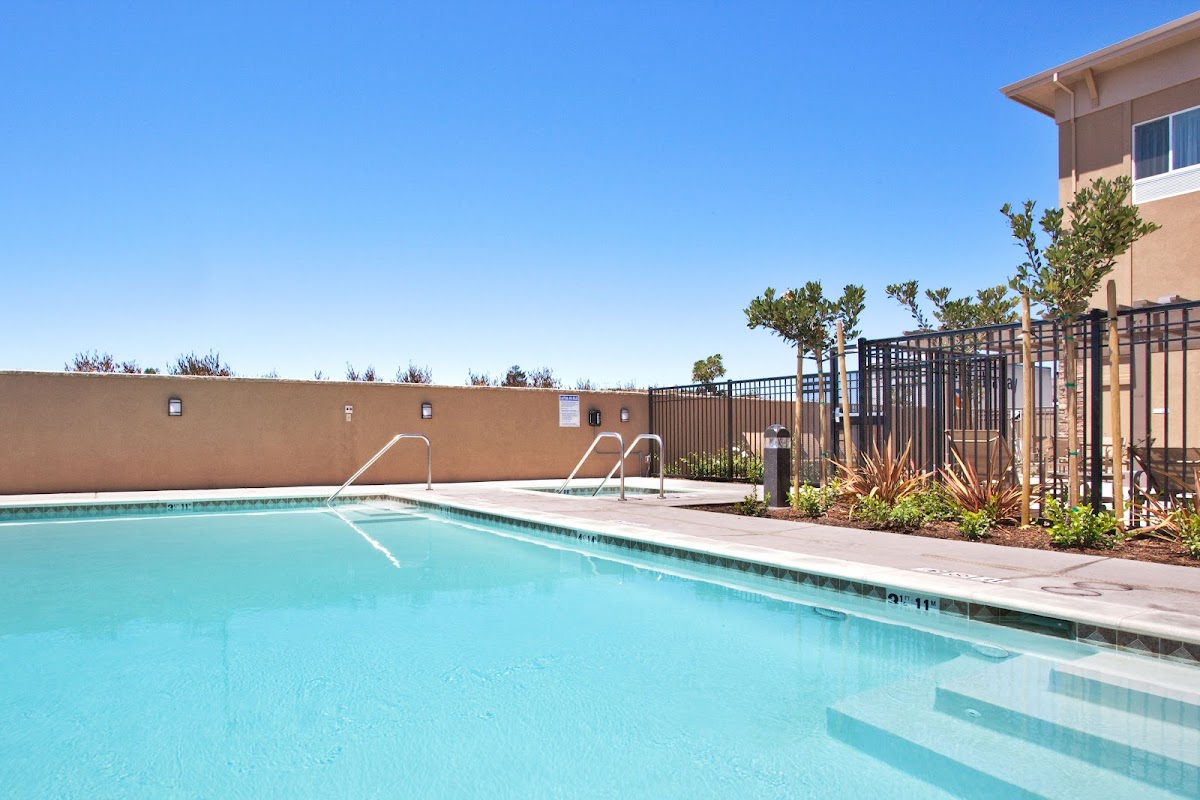 Holiday Inn Express & Suites Napa Valley-American Canyon by IHG photo 3