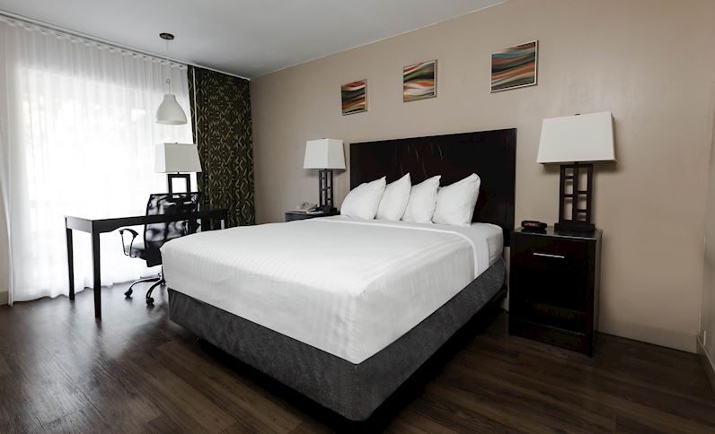 Vagabond Inn - Oxnard photo 2